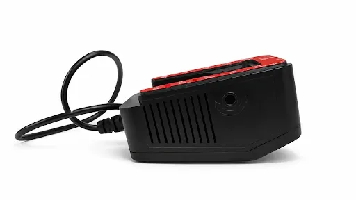 CR-820-A200B_LATERAL.webp